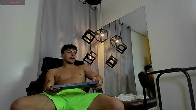 Show de shelby_col na webcam