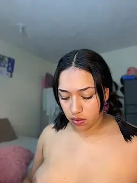 XXX chat uživo modela Issa_rodriguez