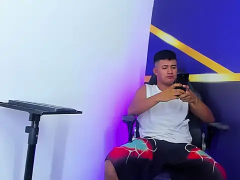 NIO_KLOUDS_ Webcamshow