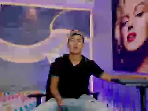 NIO_KLOUDS_'s Webcam Show