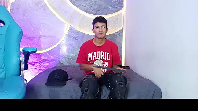 NIO_KLOUDS_ Шоу с уебкамера