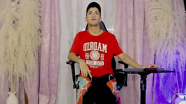 عرض كام NIO_KLOUDS_