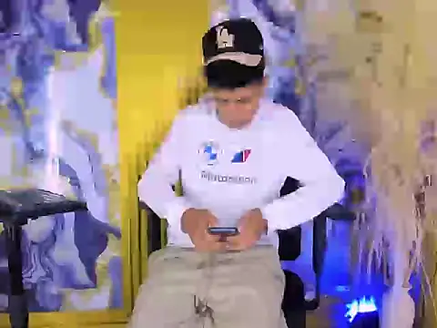 NIO_KLOUDS_のウェブカメラショー