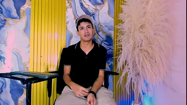 NIO_KLOUDS_'s Webcam Show