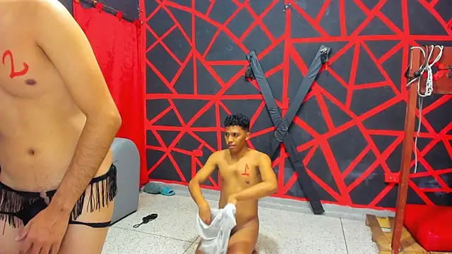 sexylatin_boys Show Webcam