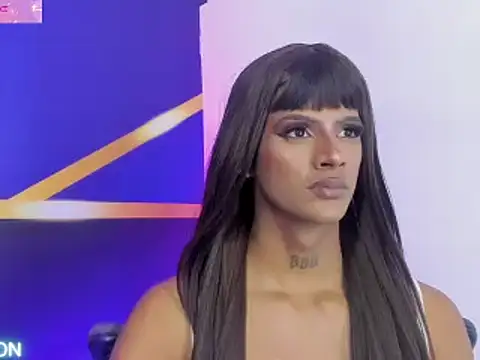 Show modela Tatihanaperez na web-kameri