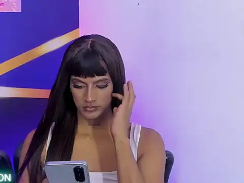 הופעת וובקאם של Tatihanaperez