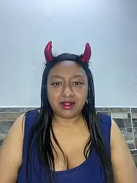 Aliciatk's Live XXX Chat