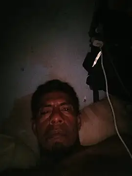 Show modela 0-2-edi na web-kameri
