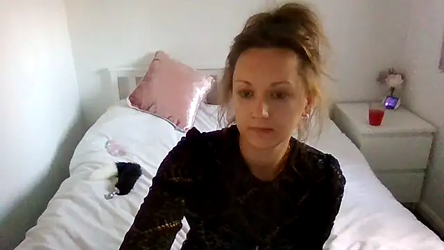 sensins_'s Live XXX Chat