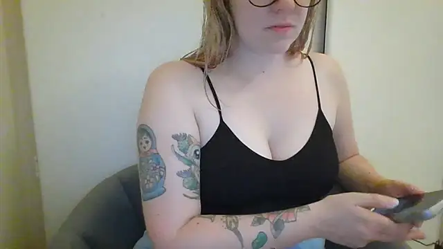 MissyNextDoorXX – webcam-show