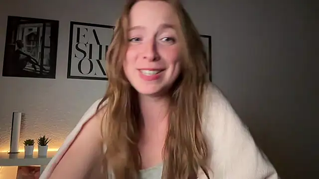 SweetKylieX Chat XXX in diretta