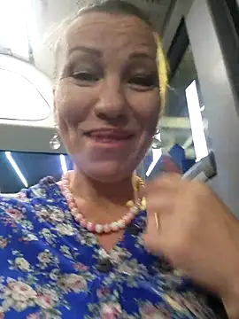 XXX chat uživo modela pure_elena