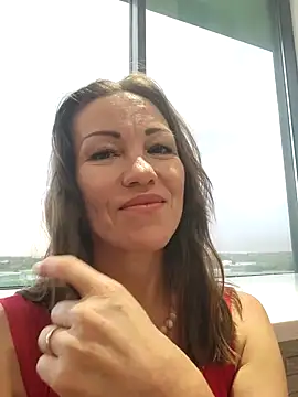 pure_elenan Webbikameraesitys