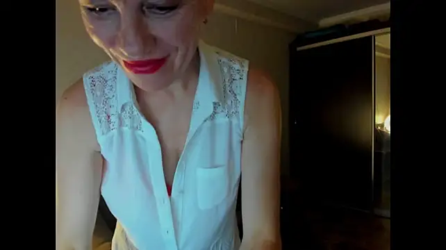pure_elena's Live XXX Chat