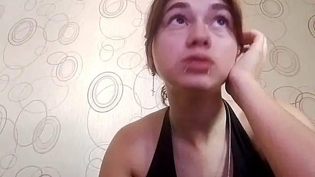 Mialivia's Webcam Show