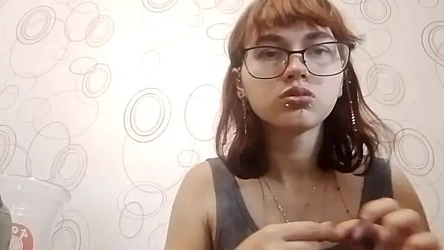 Mialivia Pertunjukan Webcam