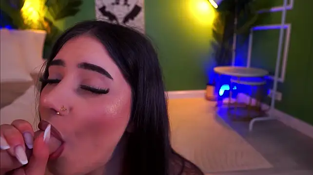 LexiSolene's Webcam Show