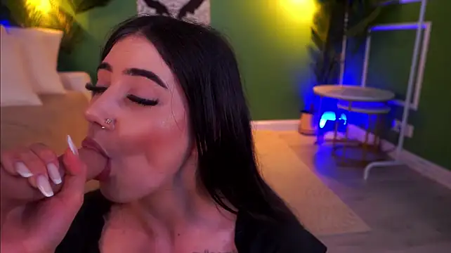 دردشة LexiSolene الجنسية المباشرة