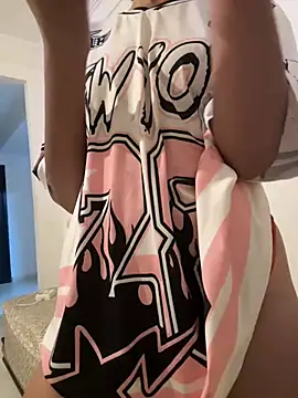 dolinaa Adlı Modelin Web Kamerası Şovu
