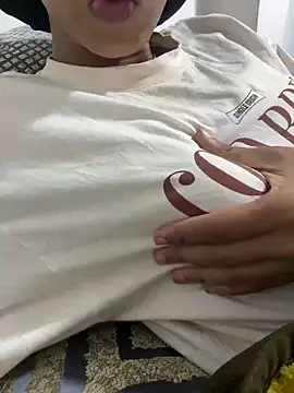 dolinaa Adlı Modelin Web Kamerası Şovu