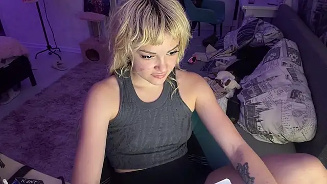 Chat XXX en directo de MagalyEssinger