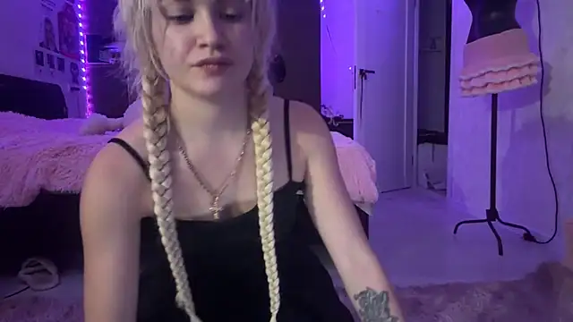 Chat +18 de MagalyEssinger ao vivo