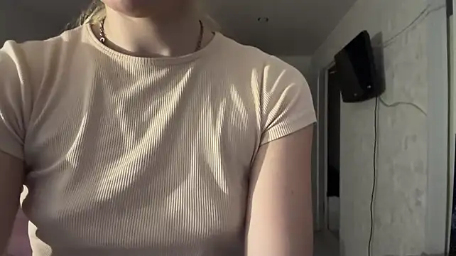 Živý XXX chat MagalyEssinger
