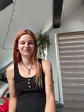 Chat XXX Live LeylaSquirtyBirty