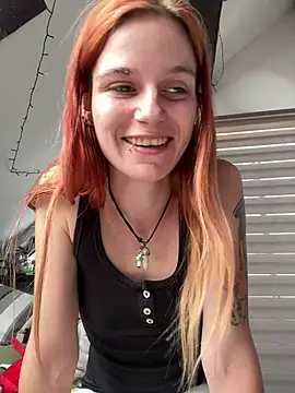 LeylaSquirtyBirty Show Webcam