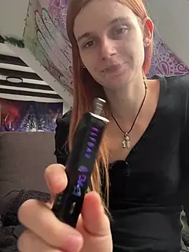 LeylaSquirtyBirty Webcamshow