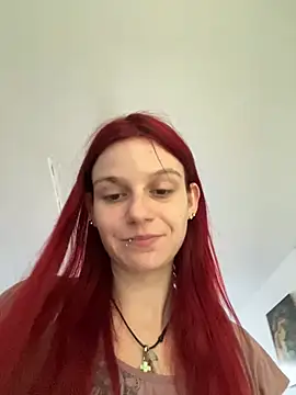 Chat +18 de LeylaSquirtyBirty ao vivo