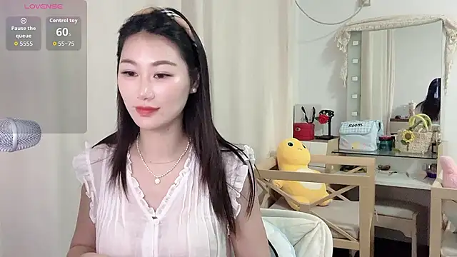 MuMu_20's Live XXX Chat