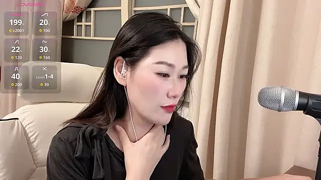 MuMu_20 Adlı Modelin Canlı XXX Sohbeti
