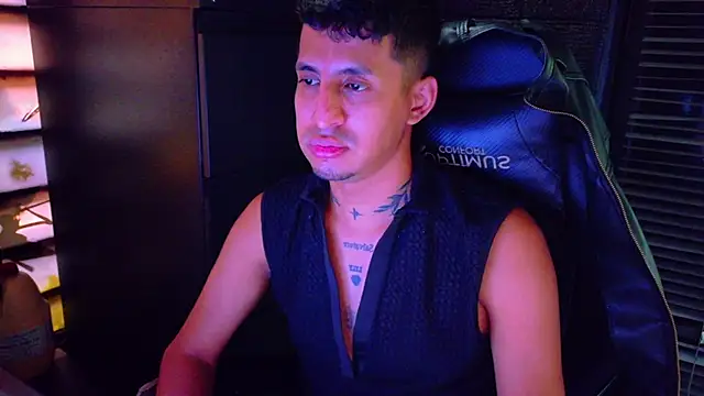 Show de kenil_salvadorr na webcam