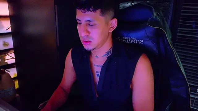 Show de kenil_salvadorr na webcam