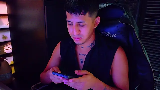 kenil_salvadorr Webcamshow