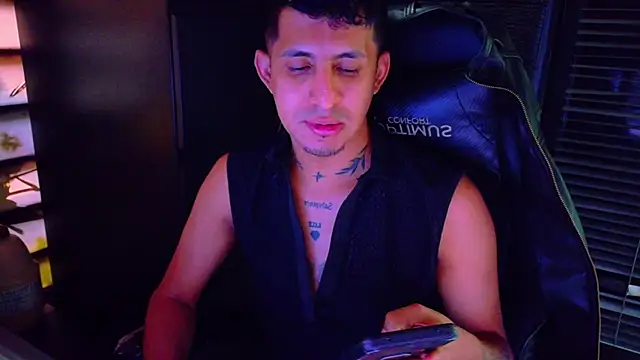 kenil_salvadorr Webcamshow