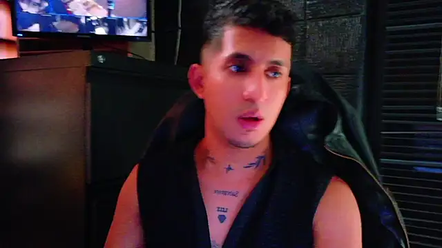 kenil_salvadorr Webcam Show