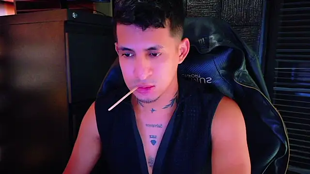 Show de webcam de kenil_salvadorr