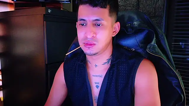 Show de kenil_salvadorr na webcam
