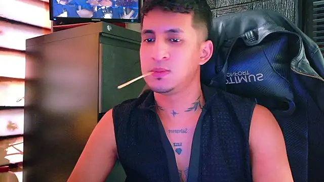 Show de kenil_salvadorr na webcam