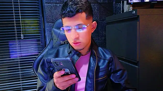 Show de kenil_salvadorr na webcam
