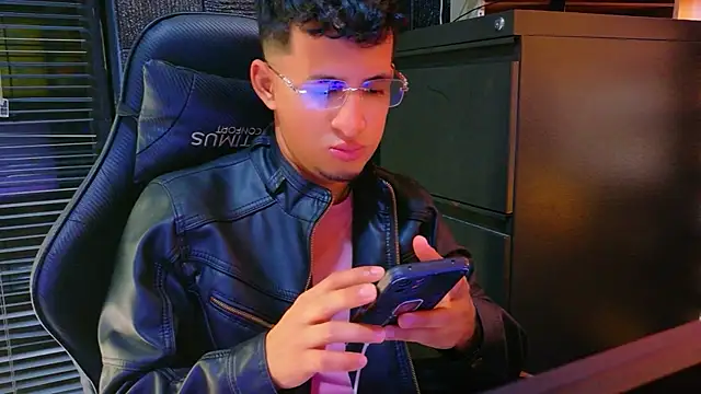 Show de kenil_salvadorr na webcam
