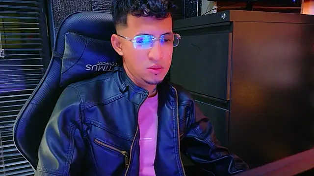 kenil_salvadorr Webcam show