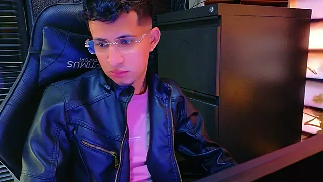 kenil_salvadorr Webcamshow