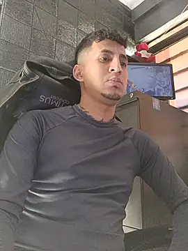 kenil_salvadorr Webcam show