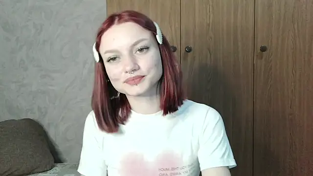 XXX chat uživo modela Lola_SweetGlow