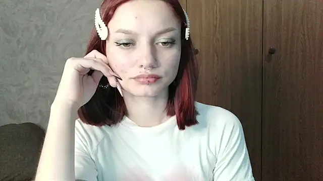 Lola_SweetGlow's Live XXX Chat