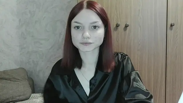 دردشة Lola_SweetGlow الجنسية المباشرة